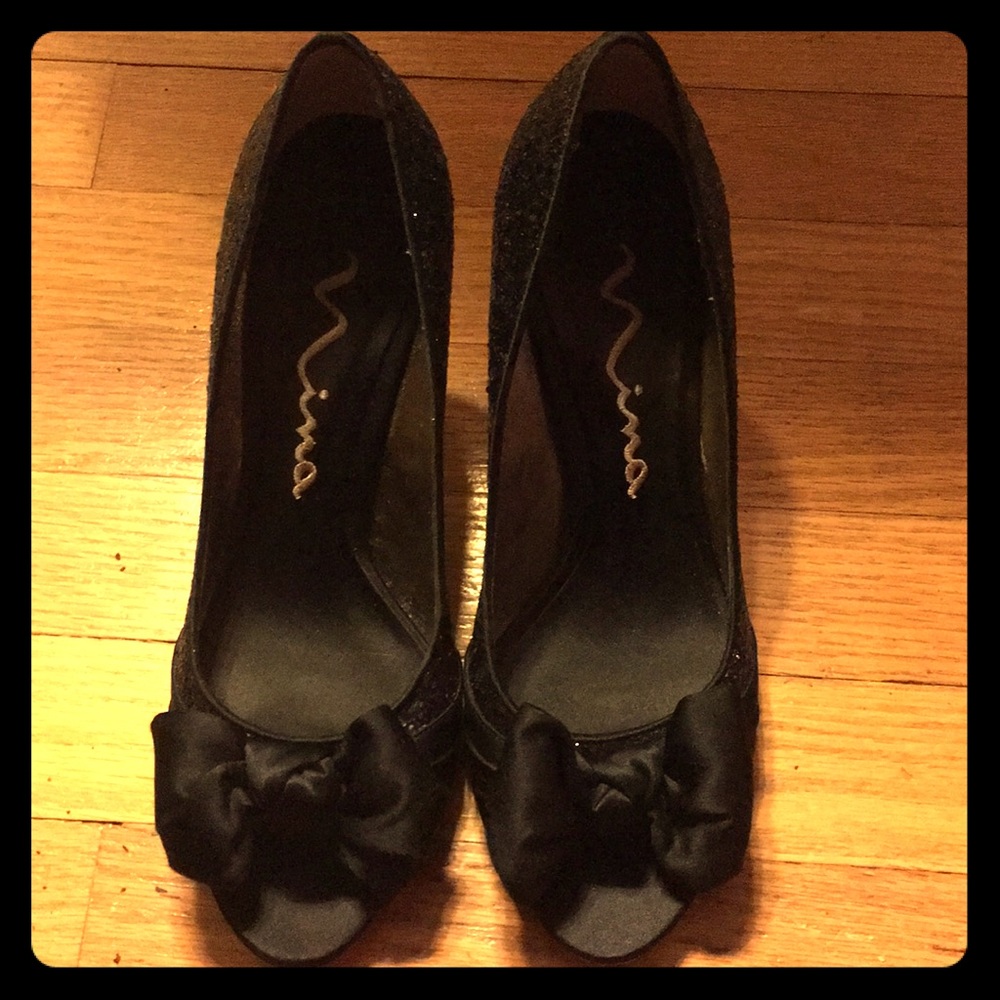 Beautiful Nina bow high heels
